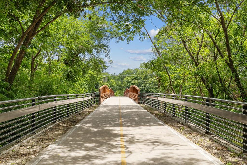 6808 Eastridge Drive C4