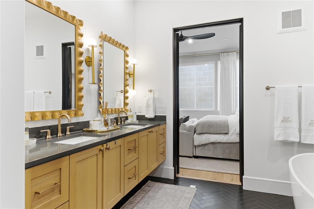 Residences Condos Bldg 3 - Residential