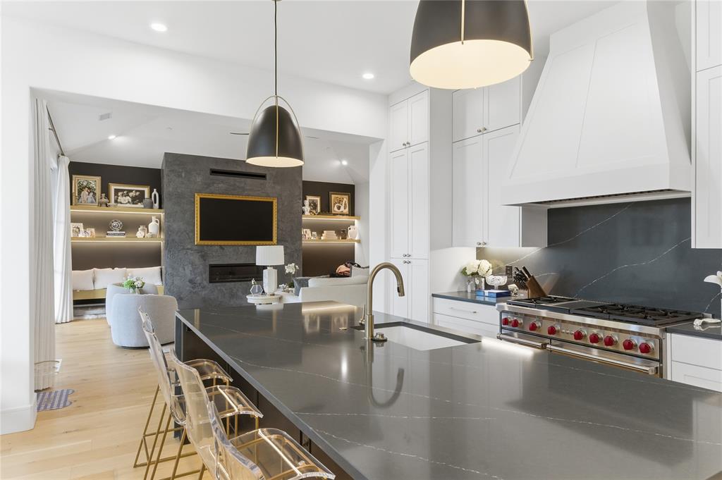 Residences Condos Bldg 3 - Residential