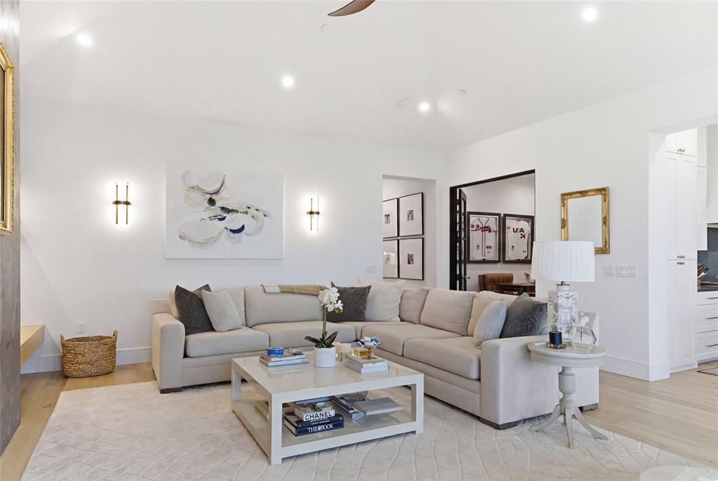 Residences Condos Bldg 3 - Residential