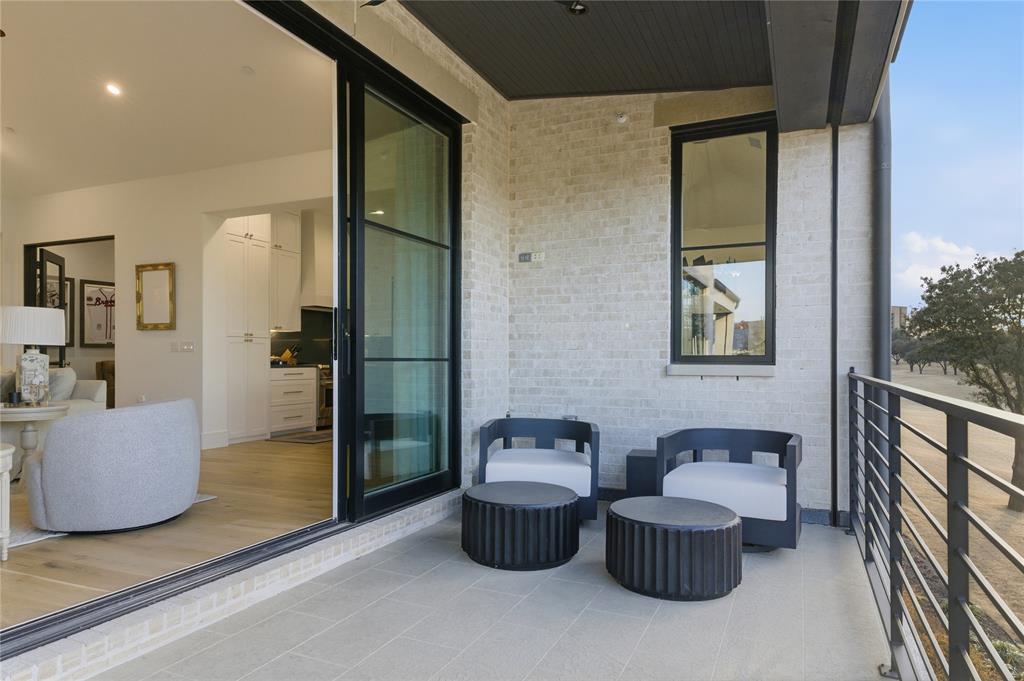 Residences Condos Bldg 3 - Residential