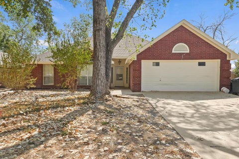 Photo of 2129 Whetstone Drive, Corinth, TX 76210 (MLS # 21392010)