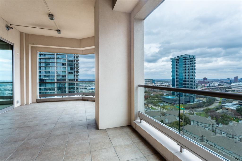 Stoneleigh Residences - Residential