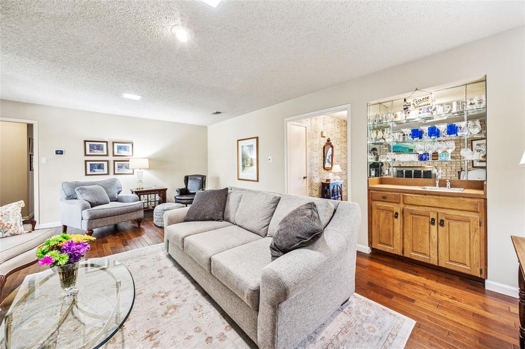 Lake Country Estates Add - Residential