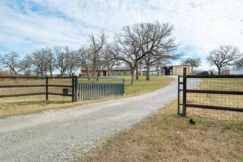 A home in Mineral Wells