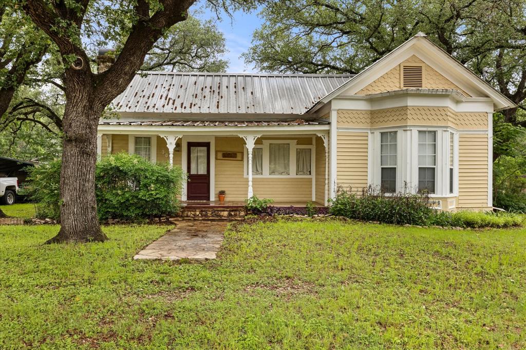 303 E Mclain