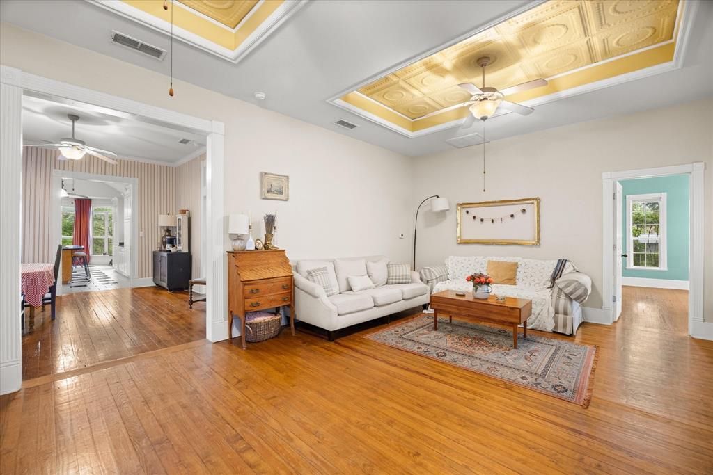303 E Mclain