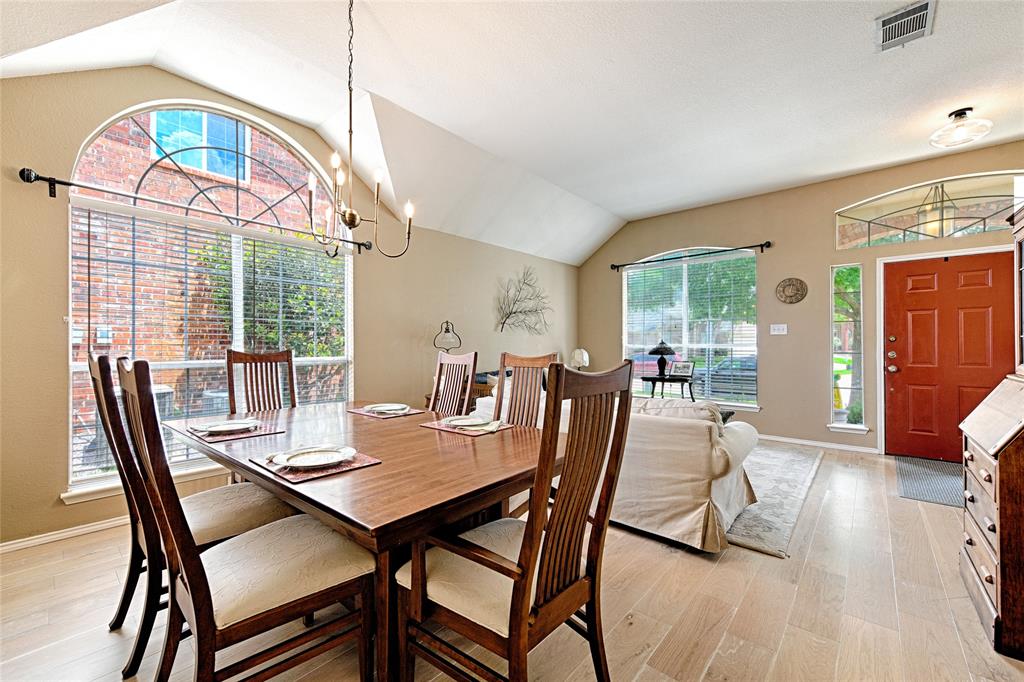 10013 White Lane