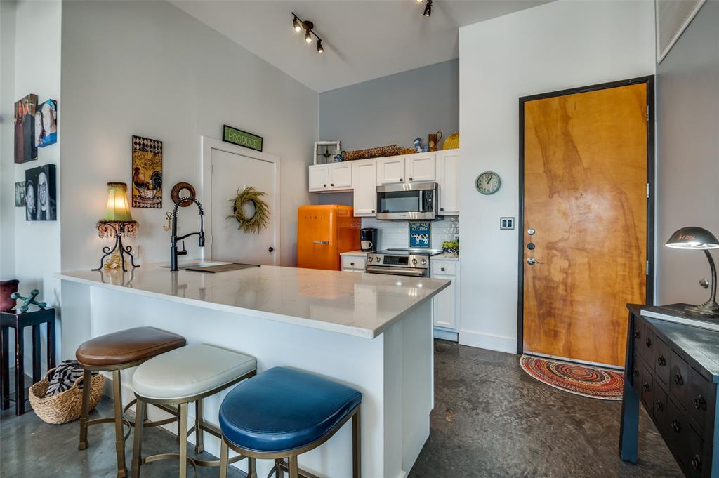 Live Oak Lofts Condo - Residential