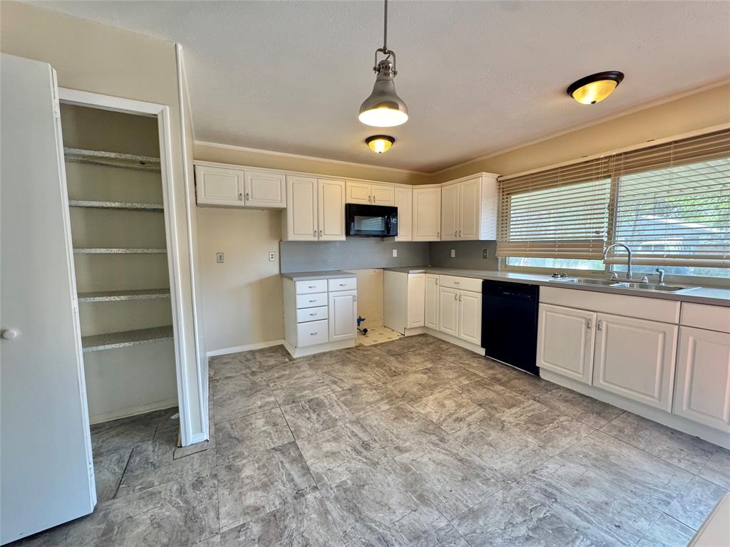 Oaks 01 - Residential