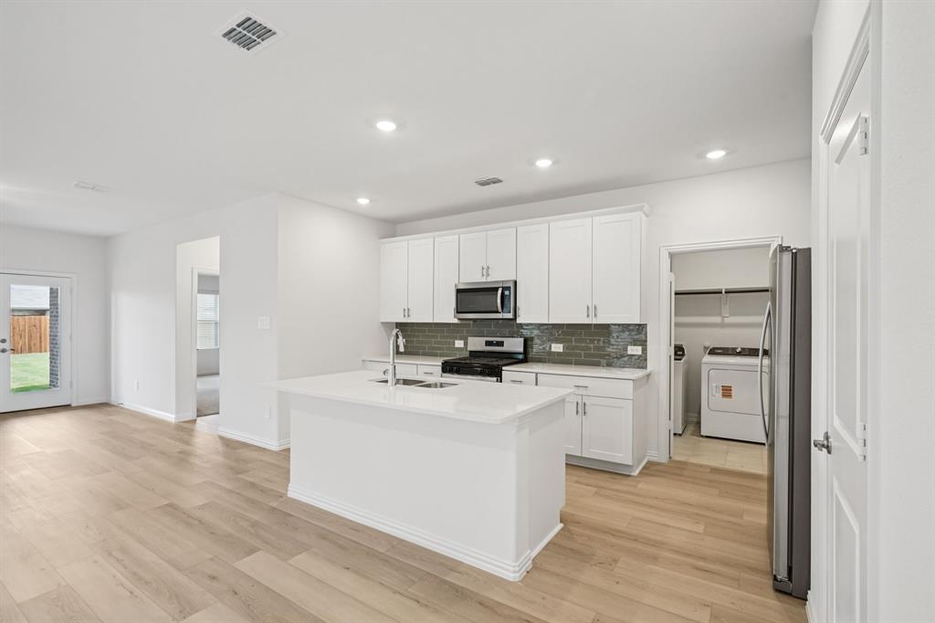 812 Leavenworth Drive