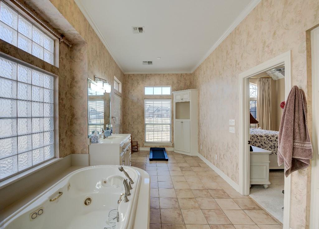Photo 12 of 25 of 321 Autumn Ridge Drive house
