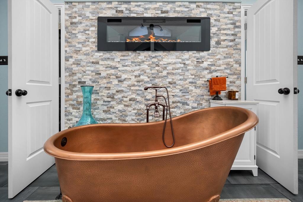 R000068349 - Residential