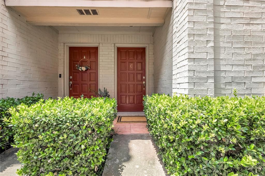 4508 Bowser - Residential