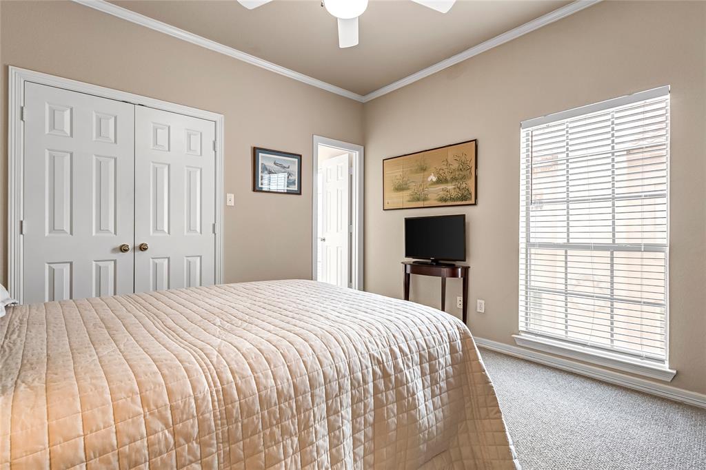 4508 Bowser - Residential