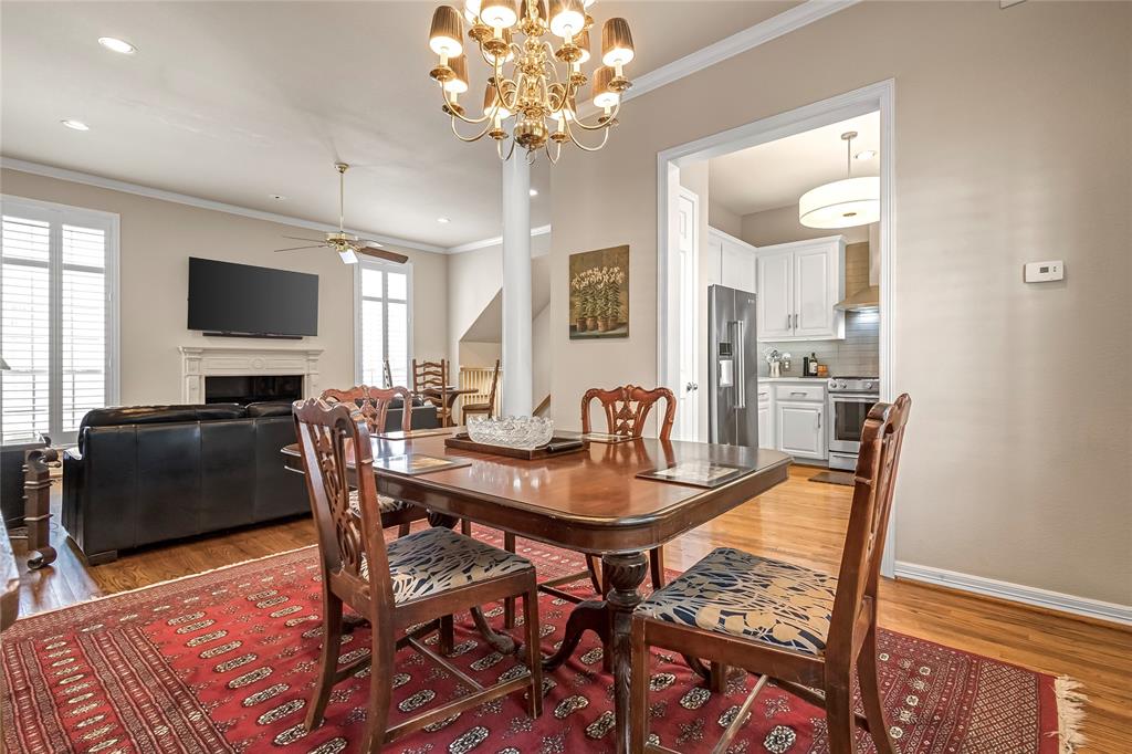 4508 Bowser - Residential