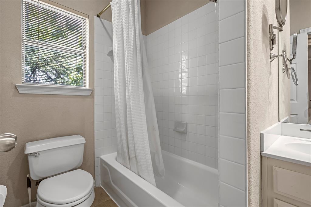 4508 Bowser - Residential