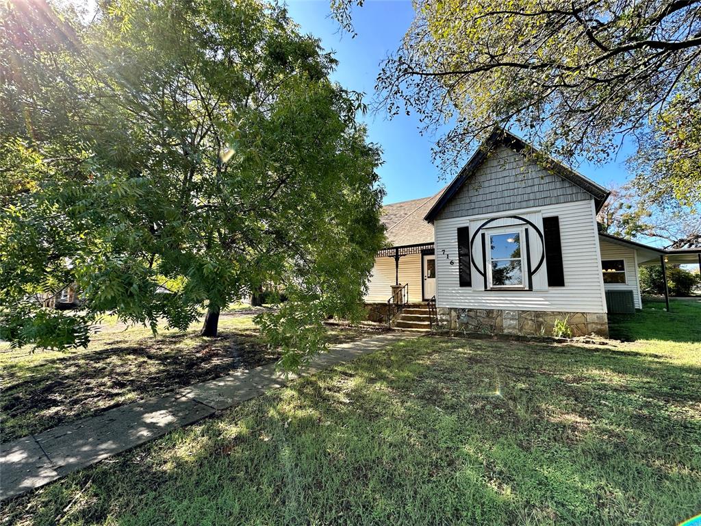 716 N Mesquite Street