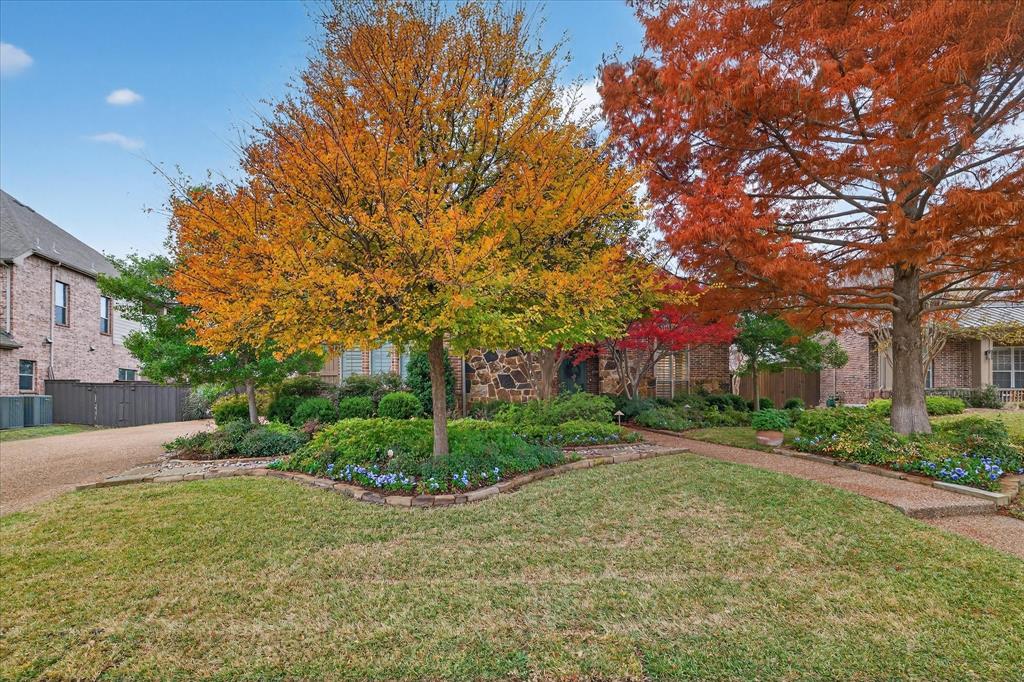 15221 Ridgewood Drive