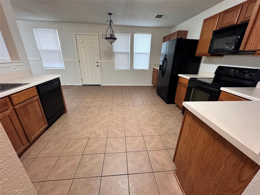 Harriet Creek Ranch Ph 3 - Residential Lease