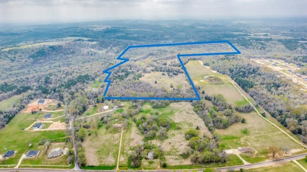 LENIS LN, LINDALE, TX 75771 - Image ddac5e37bb5785a0cb1b4ebff2f3b4cb/3382023328