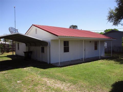 Photo of 291 Skyline Drive, Emory, TX 75440 (MLS # 20896078)