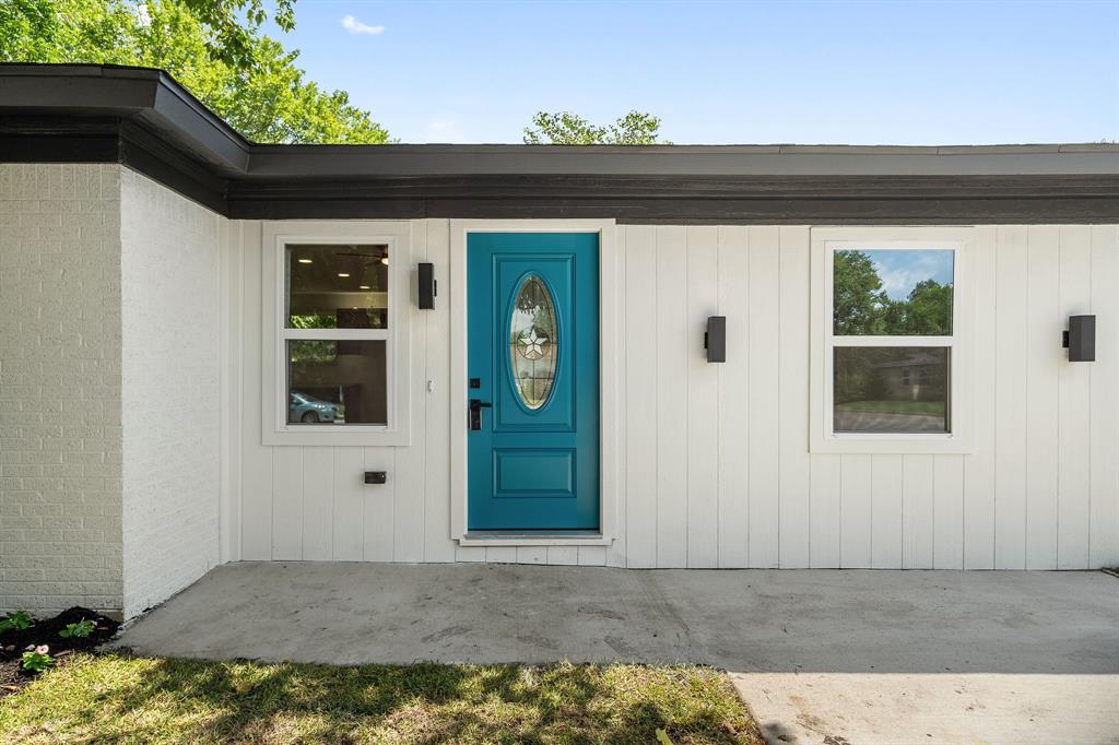 1100 Sunnyvale Drive