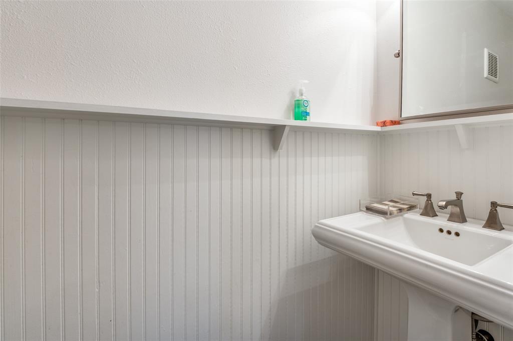 Richmond Condos - Residential Lease