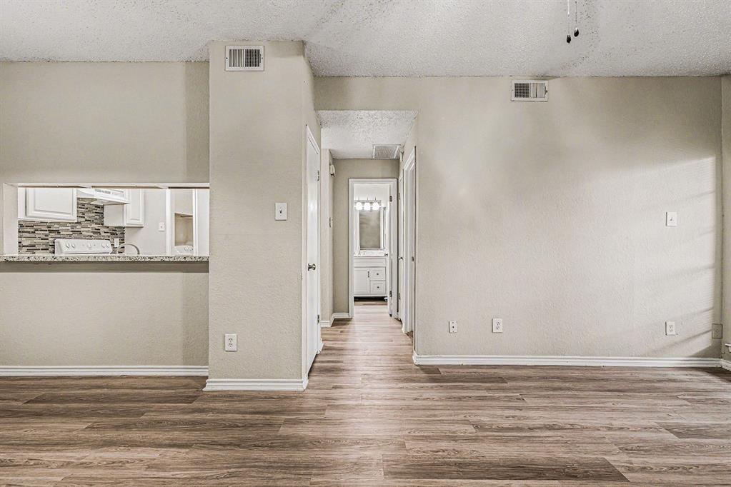 Meadows Condo - Residential