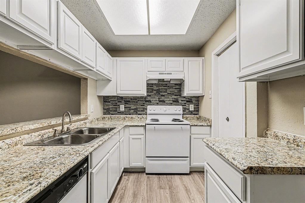 Meadows Condo - Residential