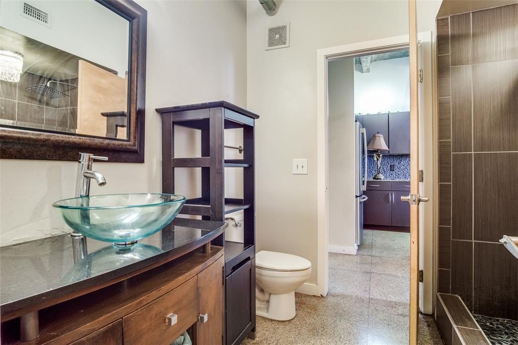 Texas & Pacific Lofts Condo - Residential