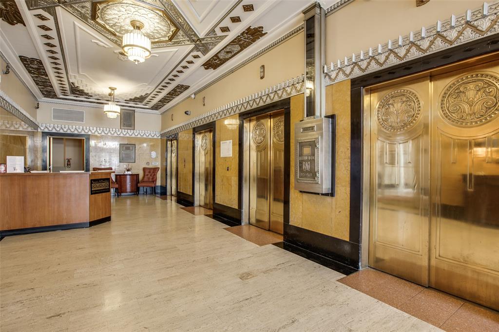 Texas & Pacific Lofts Condo - Residential