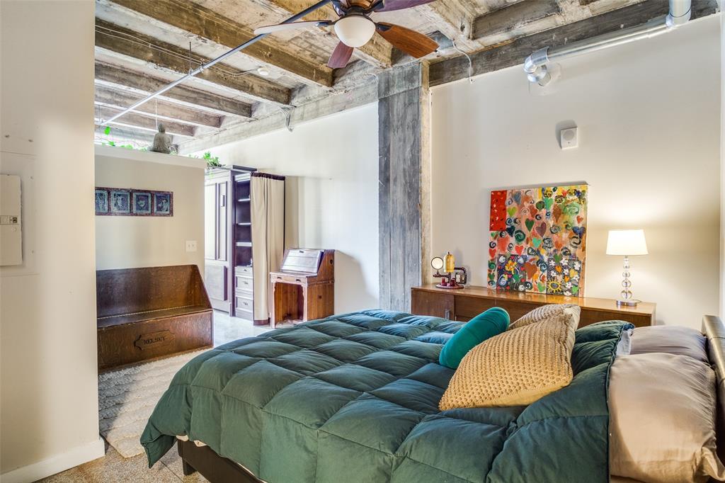 Texas & Pacific Lofts Condo - Residential