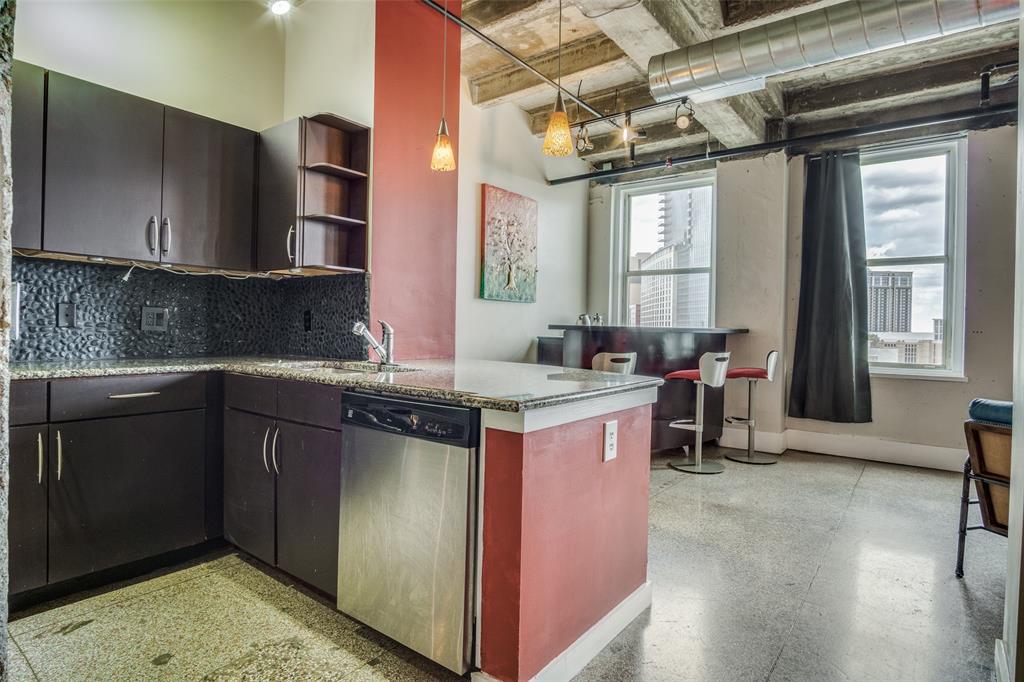 Texas & Pacific Lofts Condo - Residential