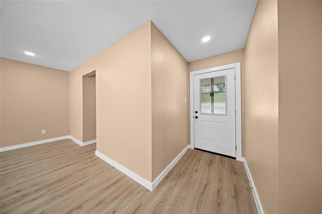 726 Holliday Lane