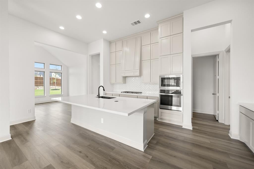 3043 Farmhouse Drive