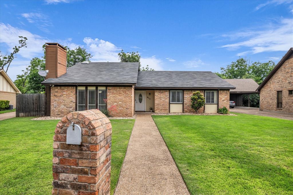 913 Montclair Drive