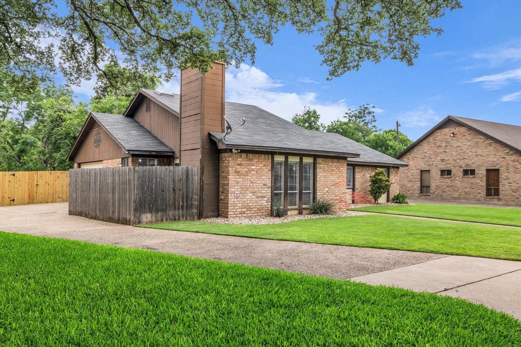 913 Montclair Drive