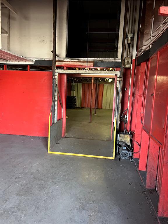 Parmer SUR - Commercial Sale