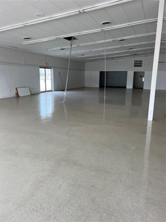 Parmer SUR - Commercial Sale