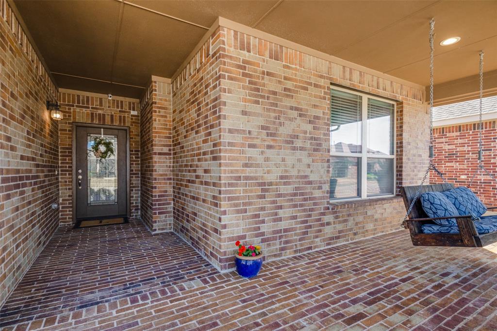 1512 Bunting Drive