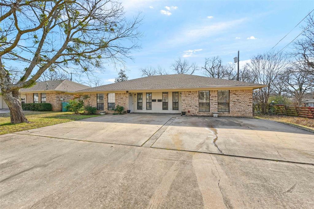 806-808 W Belden Street