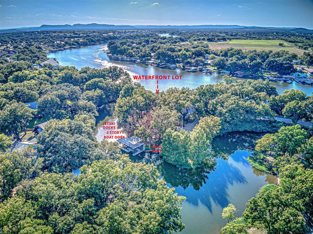 1336 S Lakeside Drive
