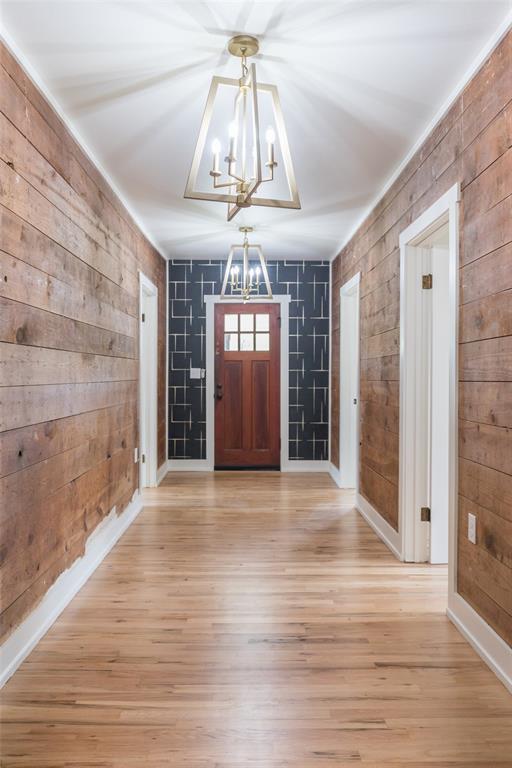 Lunatic Asylum Lands Taylor - Residential