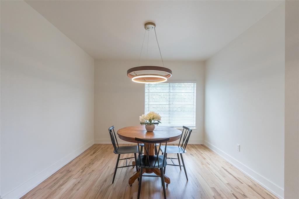 Lunatic Asylum Lands Taylor - Residential