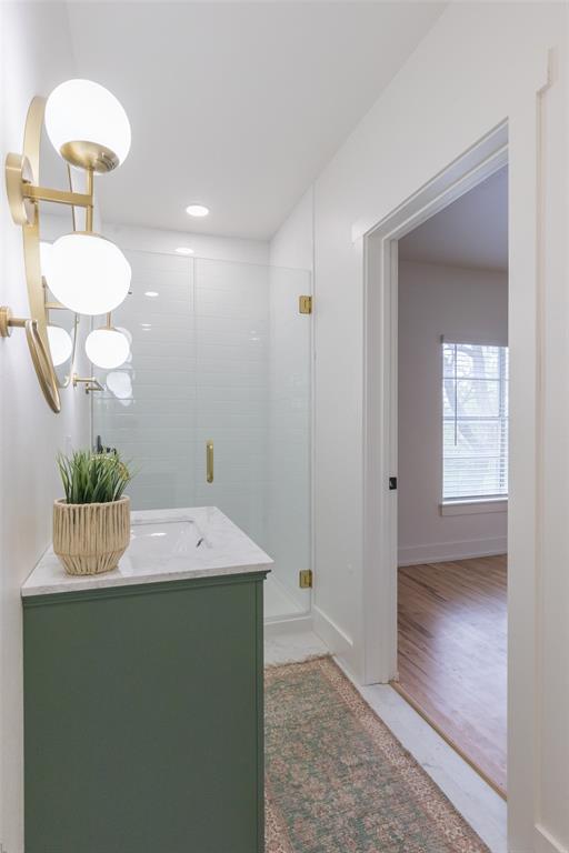 Lunatic Asylum Lands Taylor - Residential