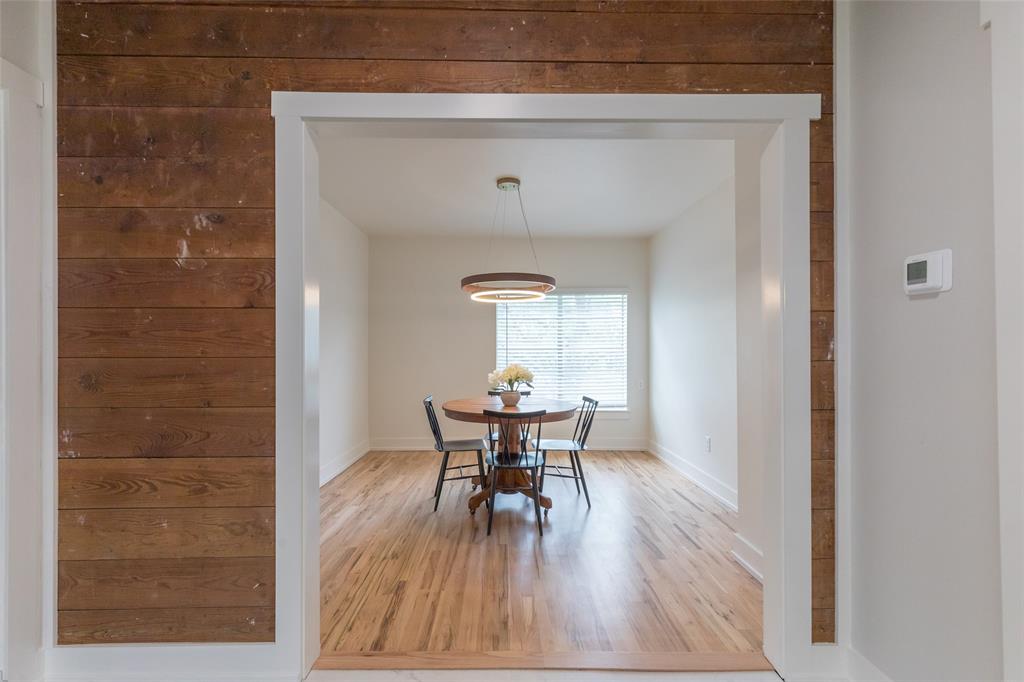 Lunatic Asylum Lands Taylor - Residential