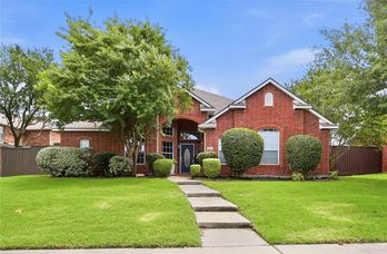 Single Family Residence at 3908 Cloudcrest Drive