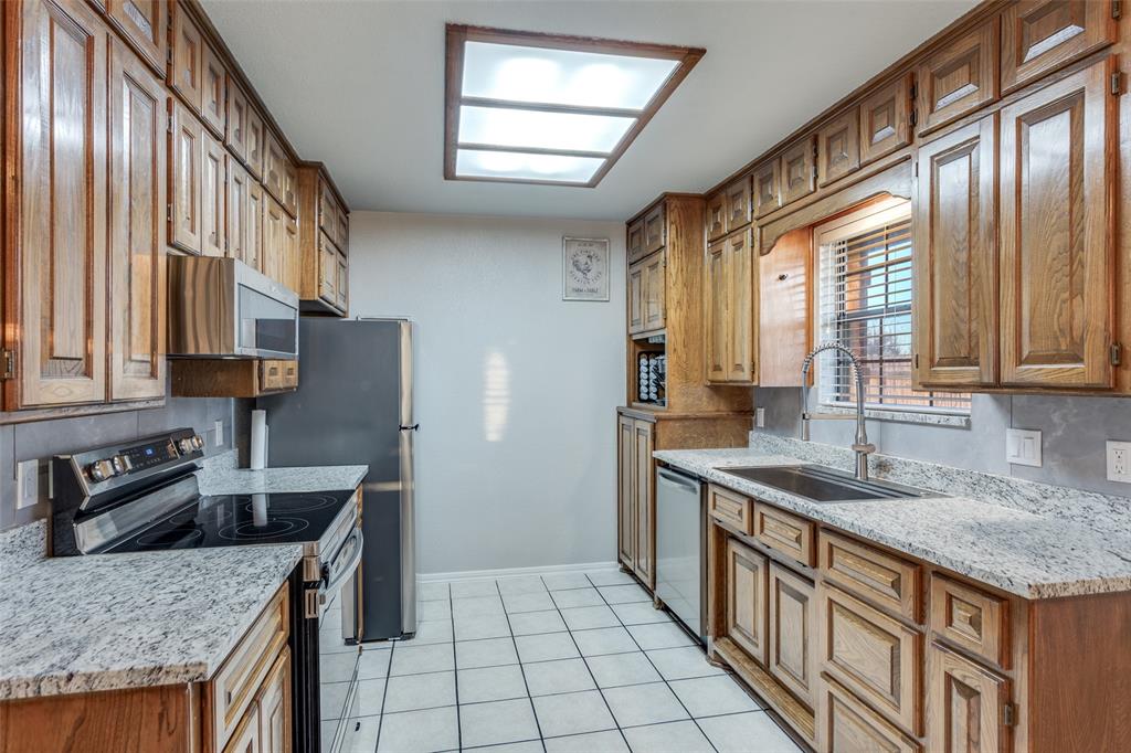 Willow Spgs Oaks - Residential