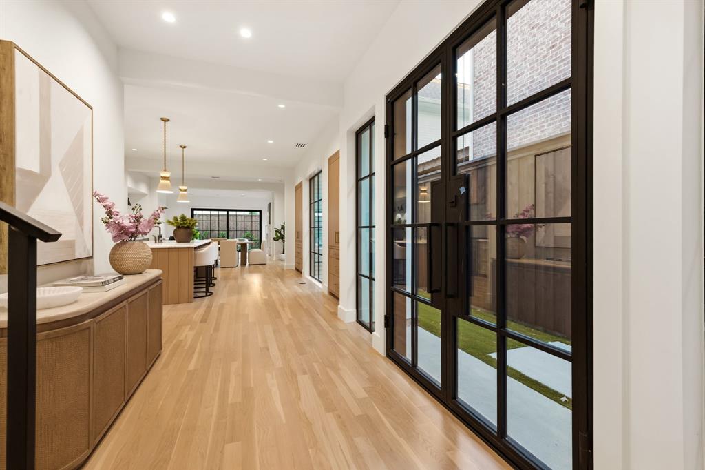 4031 Herschel Avenue